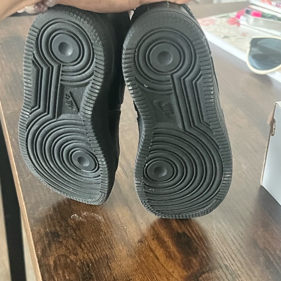 black Air Force 1's - Picture 2 of 3